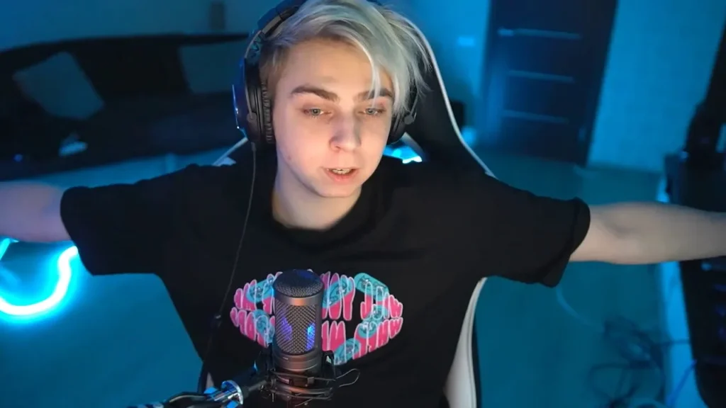 Mokrivskyi проводит «КТО Я» с Uraniumrr, Yuuechka, Morphilina, Leron_Baron и By_Owl