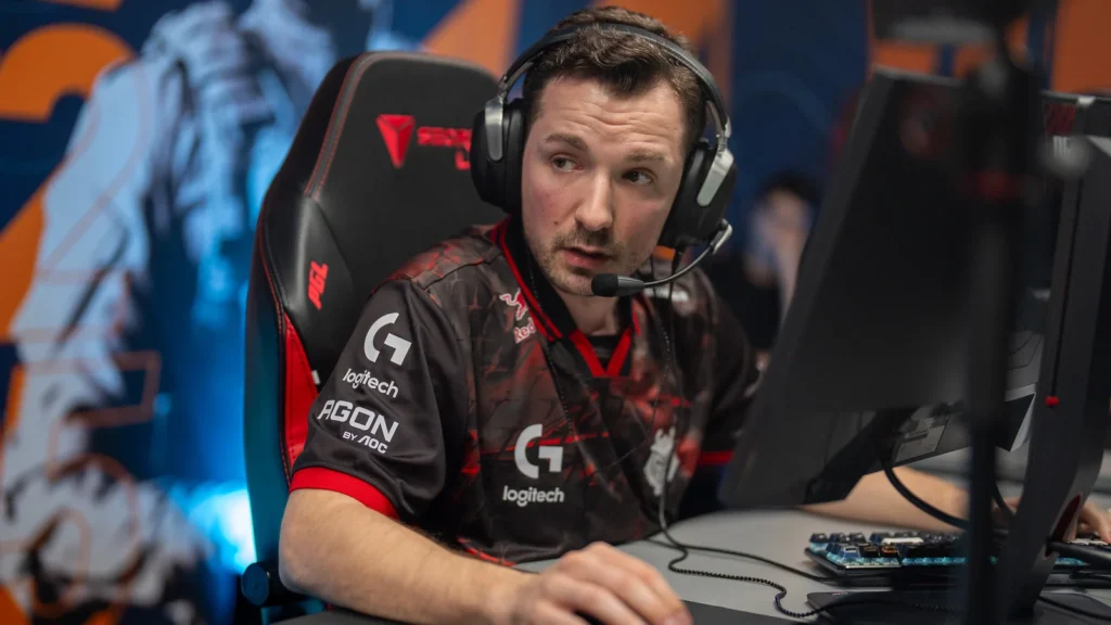 «Кость треснула, а связки сильно растянуты". HuNter о травме, из-за которой пропустит IEM Rio