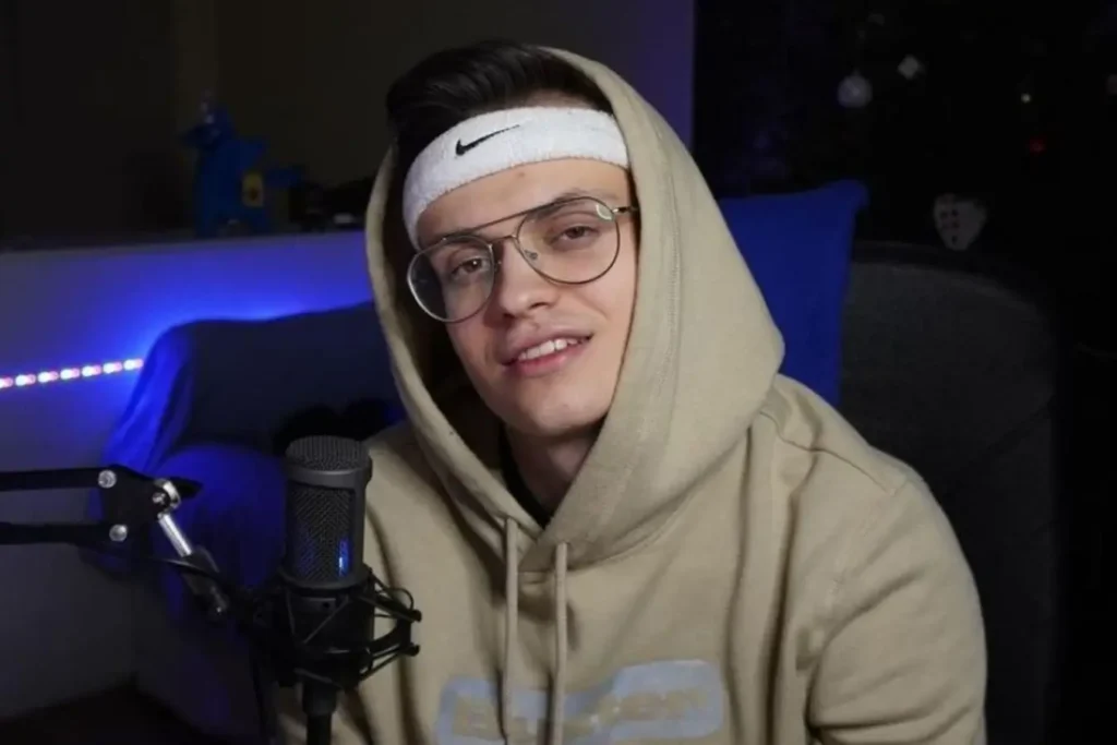 Почему маленьким стримерам нельзя копировать крупных? Это останавливает рост и не только