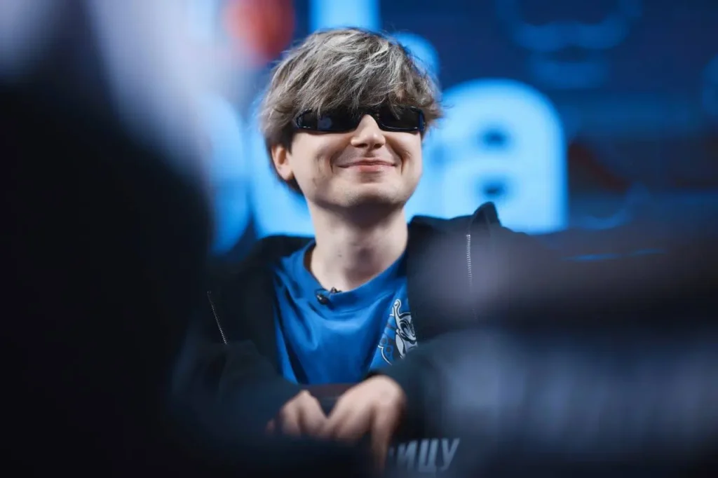 RAMZES666 и Voodoosh открыли компьютерный клуб в Москве по франшизе Buster