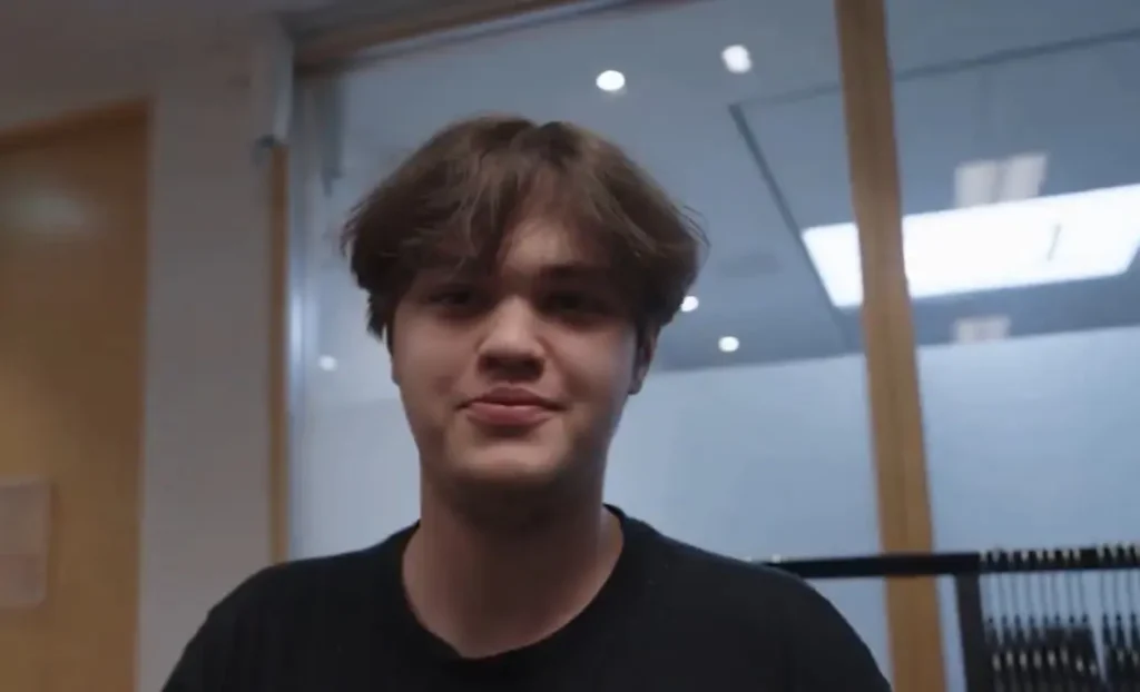 18-летний cmtry завоевал звание MVP на PGL Bucharest