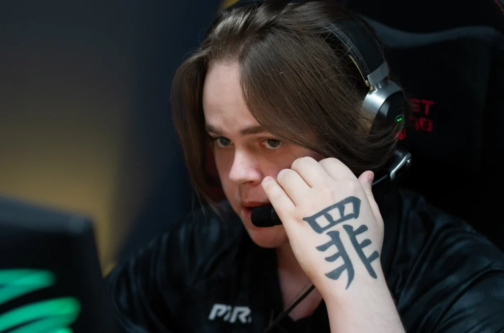 FANDER: «PARIVISION - это команда, которая может выигрывать у Vitality»