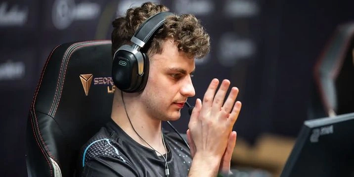 Woro2k переведен в запас Eternal Fire, EMSTAR - в состав академии