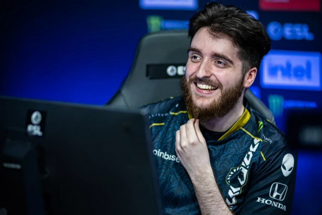 NAF о своем стикере на IEM Cologne Major: «Он особенный, его нарисовала моя мама»