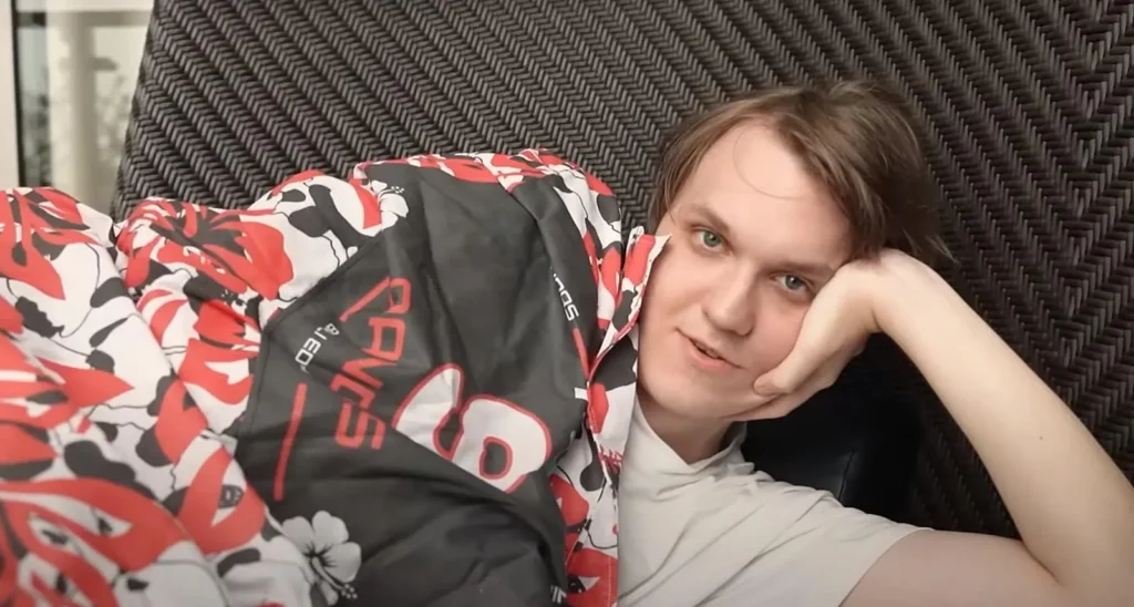 Kiyotaka: «Это рабство – 17 000 MMR без сезонного ранкеда. Чтобы их догнать, надо полжизни ***»