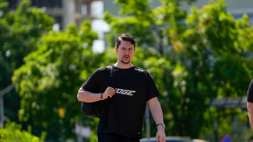 Puppey, паузы и патч, который очень помог PARIVISION. Большой разговор с Dukalis