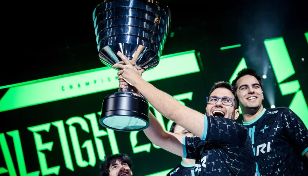 Astini: «Моя идея — это работать вместе с DM, но есть планы, а есть реальность»