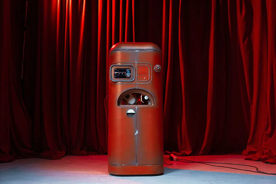 Элеонора из Atomic Heart