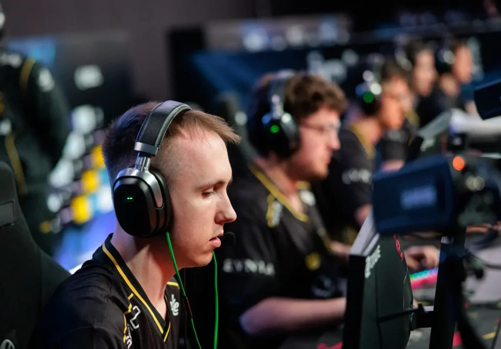 Zeus: «Очень понравилось, как Vitality отреагировали на поражение от Falcons - без тильта и лишних эмоций»