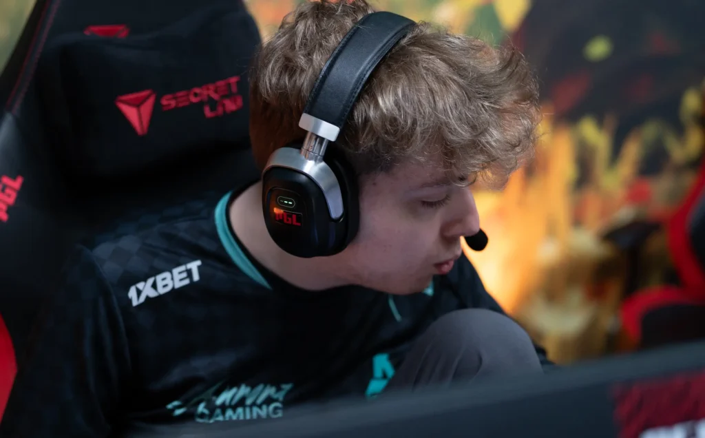 Aurora обыграла Xtreme и вышла в сетку 2-0 на PGL Wallachia 8. Nightfall трижды сыграл на Lone Druid