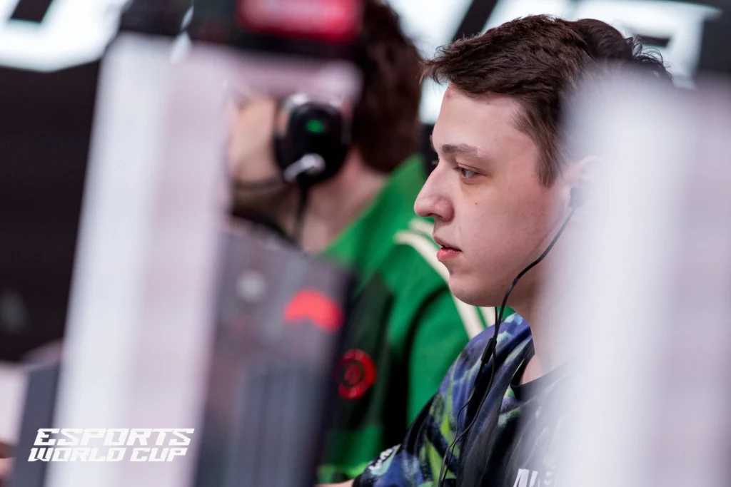 Я сопереживаю Saberlight в VP. Его история – одна из грустных арок «Теда Лассо»