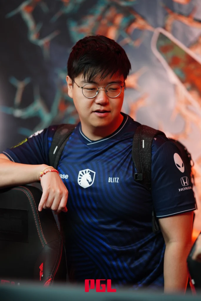 Я сопереживаю Saberlight в VP. Его история – одна из грустных арок «Теда Лассо»