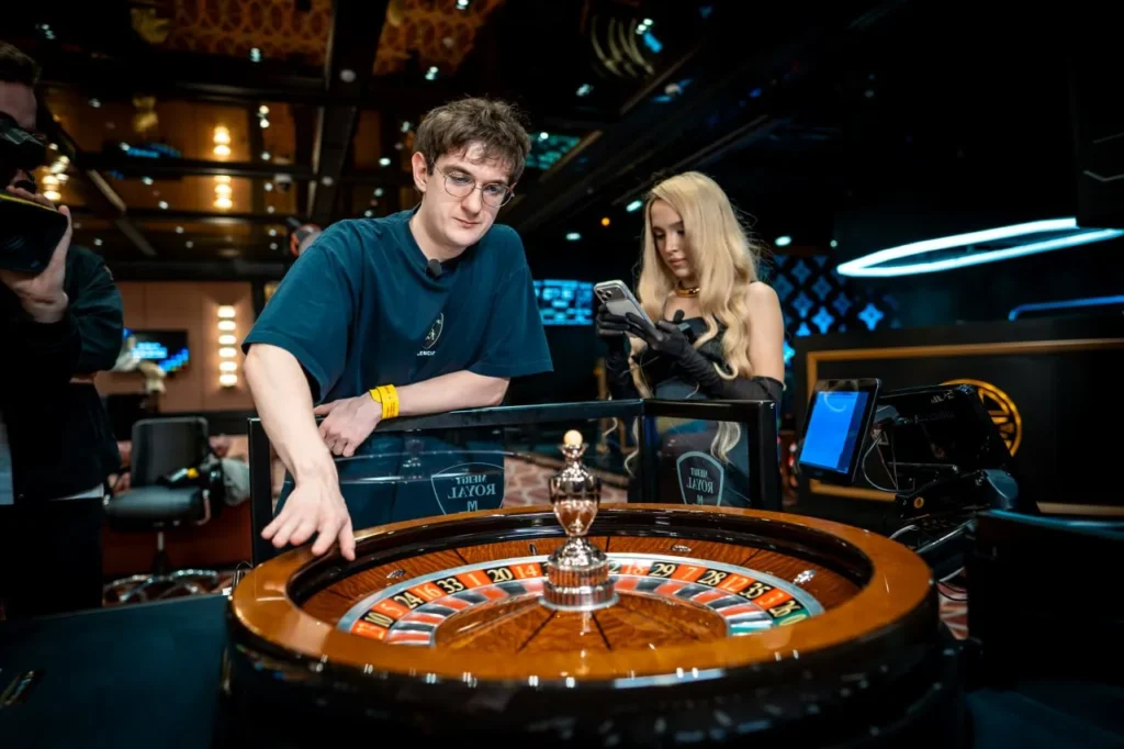 Гранд-финал BetBoom Медиа Покера: Evelone, Exile, GENSYXA и другие