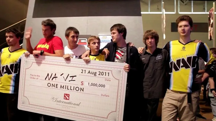 Daxak: «Многие люди побеждали на первом Инте за счет того, что стики умели нажимать»