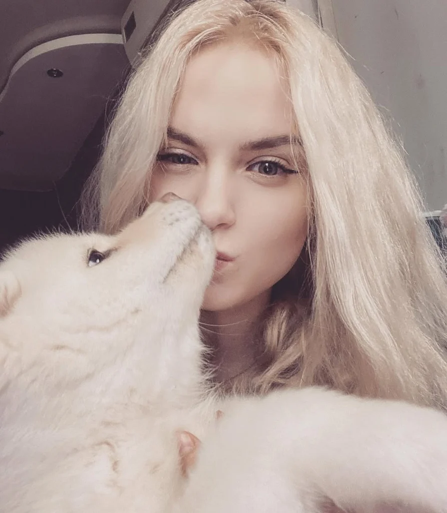 Биография Ксюши Modestal - Андрей, животные и путешествия