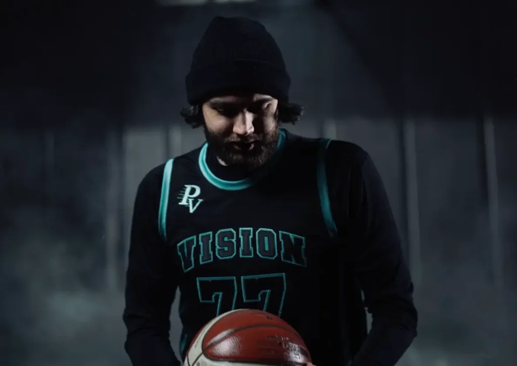 PARIVISION представила капсульную коллекцию джерси в честь Jame