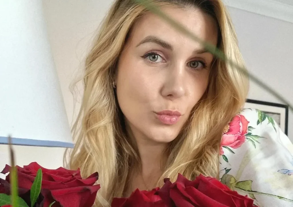 Жена Twistzz о слухе, что игроки FaZe не написали karrigan после ухода: «Они попрощались в личке за неделю»