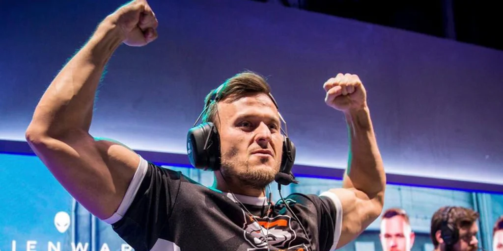 PashaBiceps принял участие в благотворительном аукционе, выставив на продажу Karambit Fade