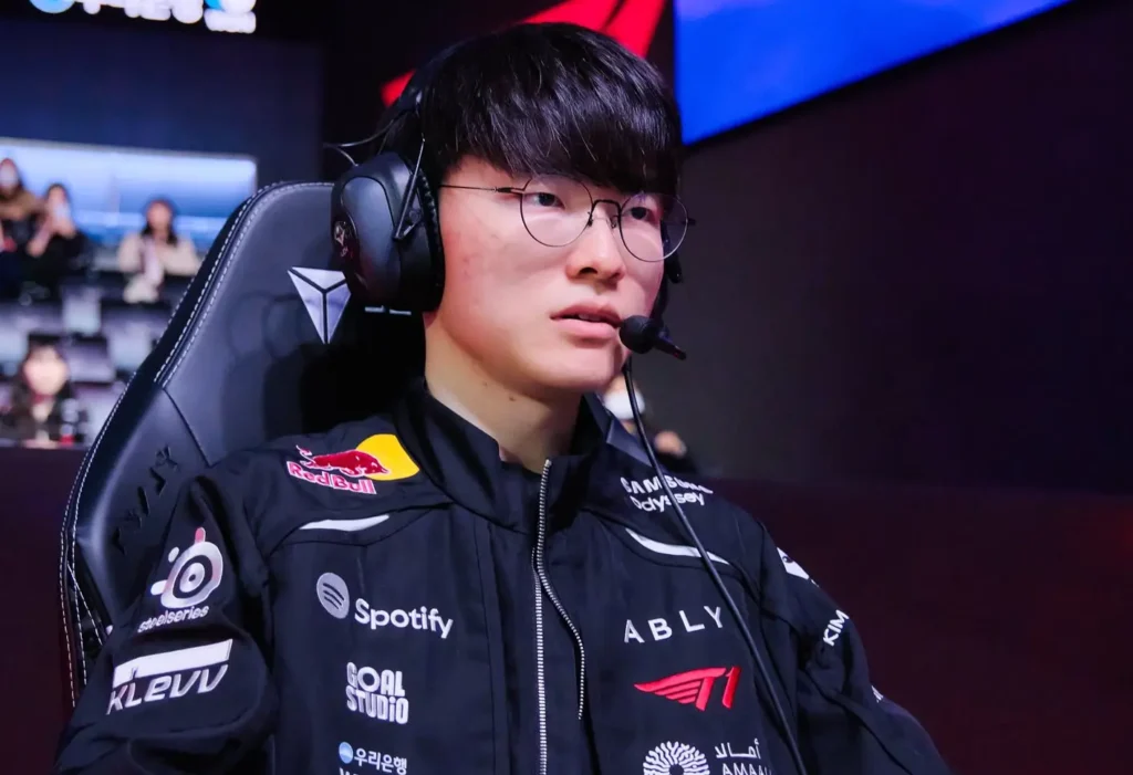 Faker впервые в карьере умер 9 раз за карту. Его команда все равно выиграла