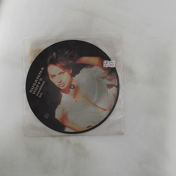 Hoffs Susanna (ex- Bangles) — Unconditional Love / Circus Girl