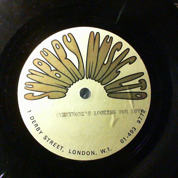 Junior (Morales Antonio) — Bonely Bonela / Everybody Is Looking For Love