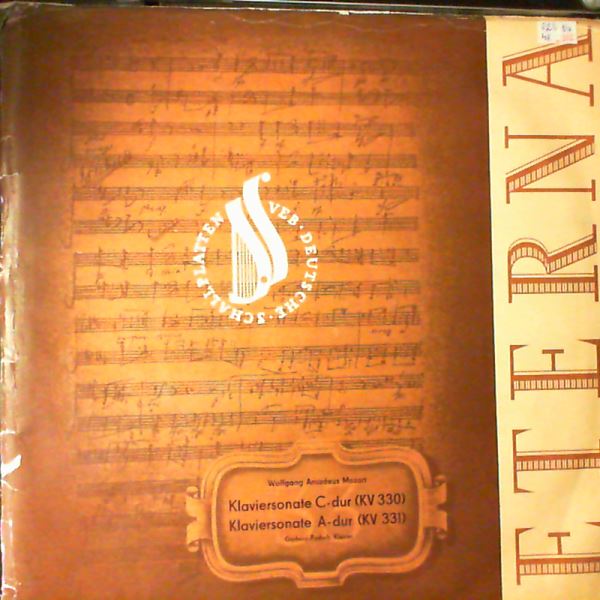 Puchelt Gerhard — Mozart - Klaviersonate in C-dur (KV 330) / Klaviersonate in A-dur (KV 331)