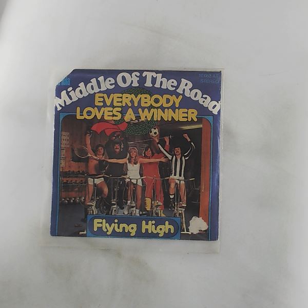 Middle Of The Road — Everybody Loves A Winner