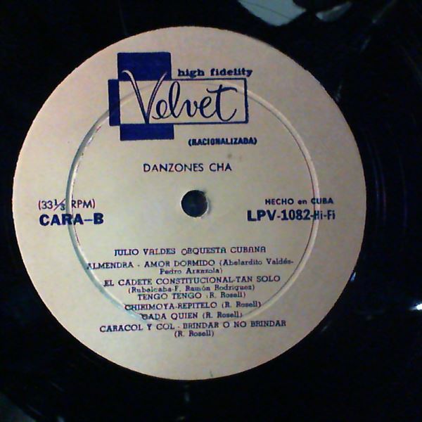 Orquesta Cubana (Valdes Julio) — Danzones Cha