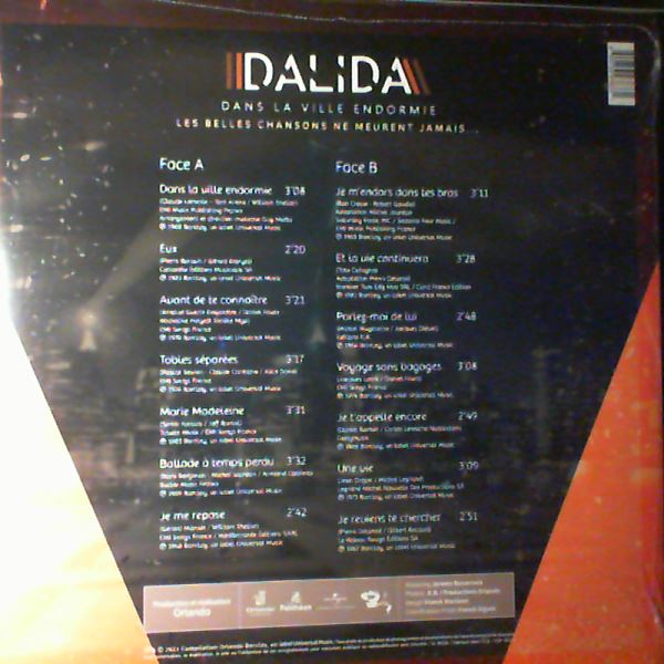 Dalida — Dans La Ville Endormie - Les Belles Chansons Ne Meurent Jamais...