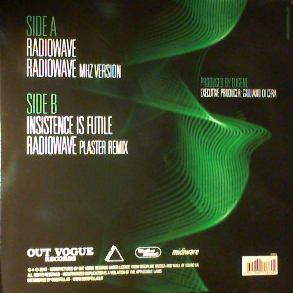 Eugene (Valente Eugene) — Radiowave (feat. Garbo + Andy)