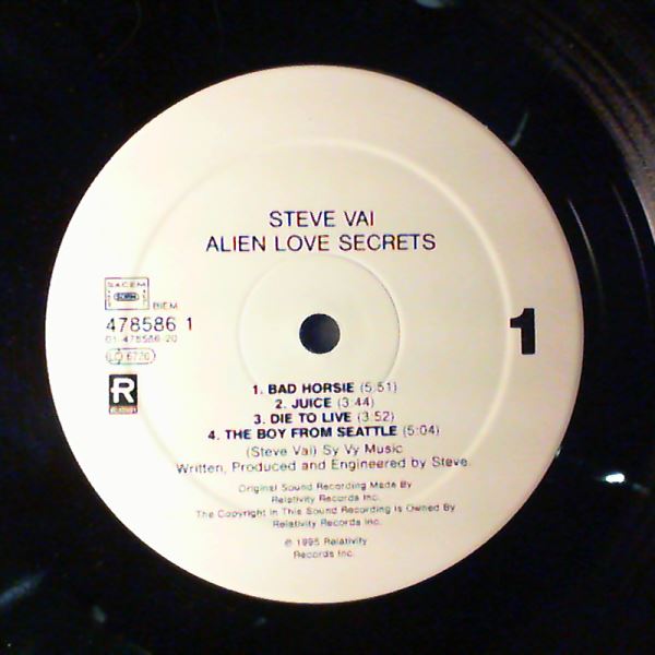 VAI Steve — Alien Love Secrets