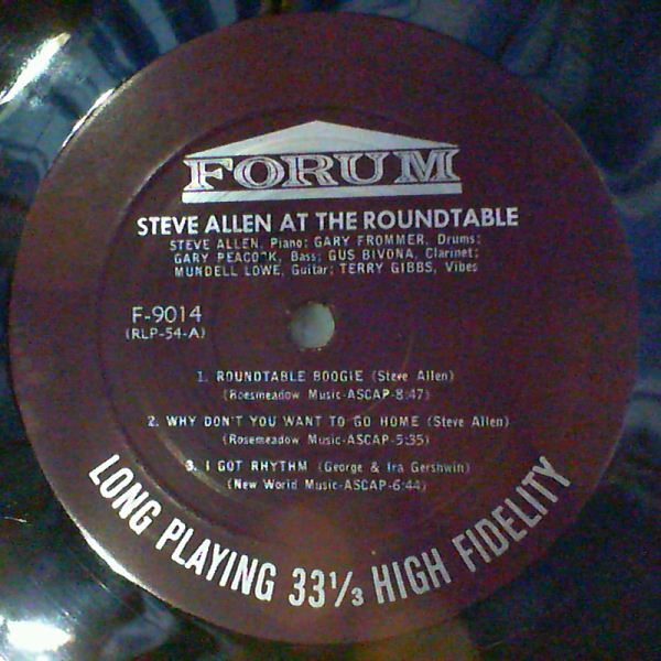 Allen Steve — Allen Steve at the Roundtable