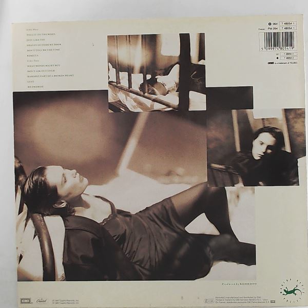 Davis Martha (Motels solo) — Policy