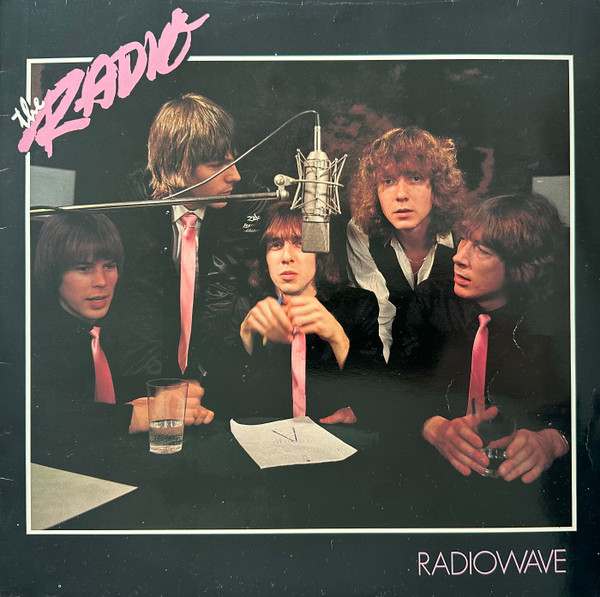 Radio — Radiowave