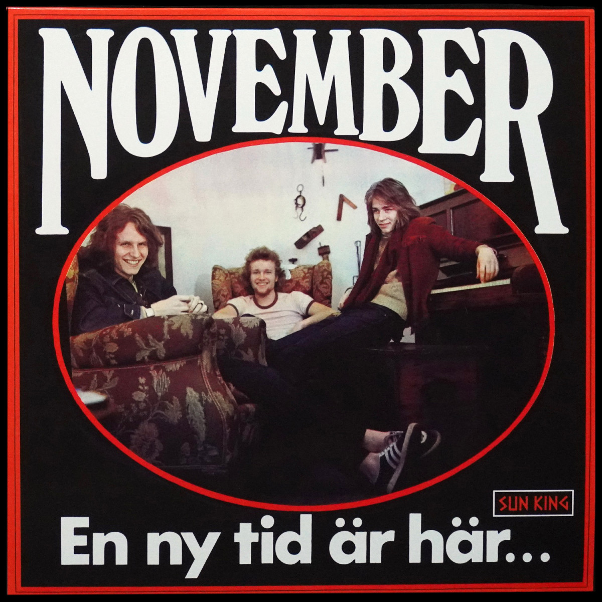 November — En Ny Tid Ar Har