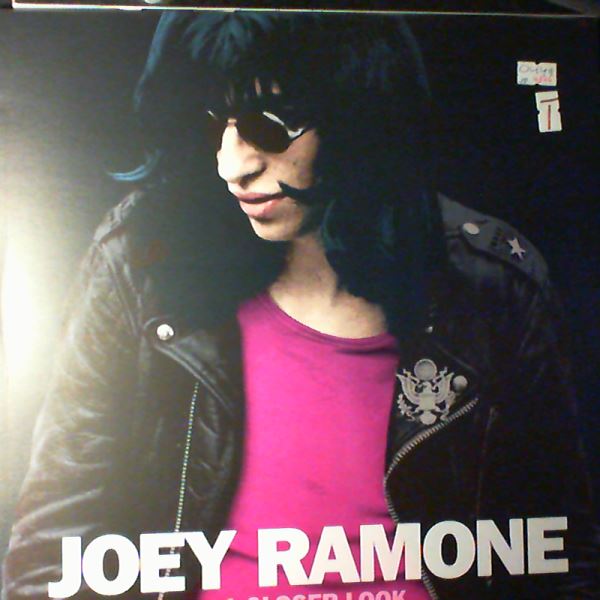 Ramone Joey (Ramones) — A Closer Look
