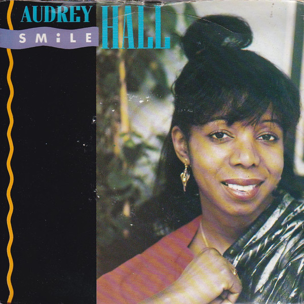 Hall Audrey — Smile