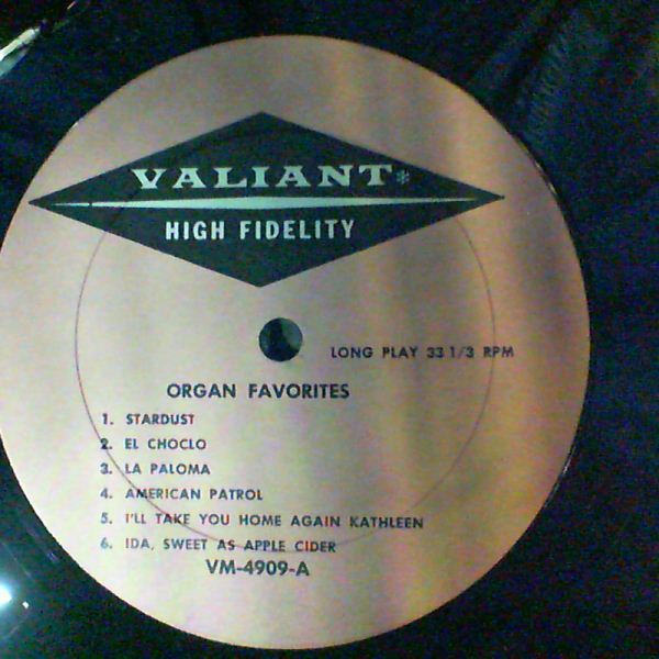 Dream Dusters Featuring "Kenny" — Organ Favorites