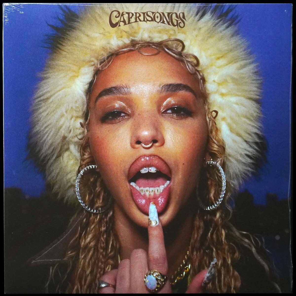 FKA Twigs — Caprisongs