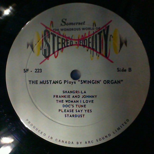 Mustang — Plays 'Swingin Organ''
