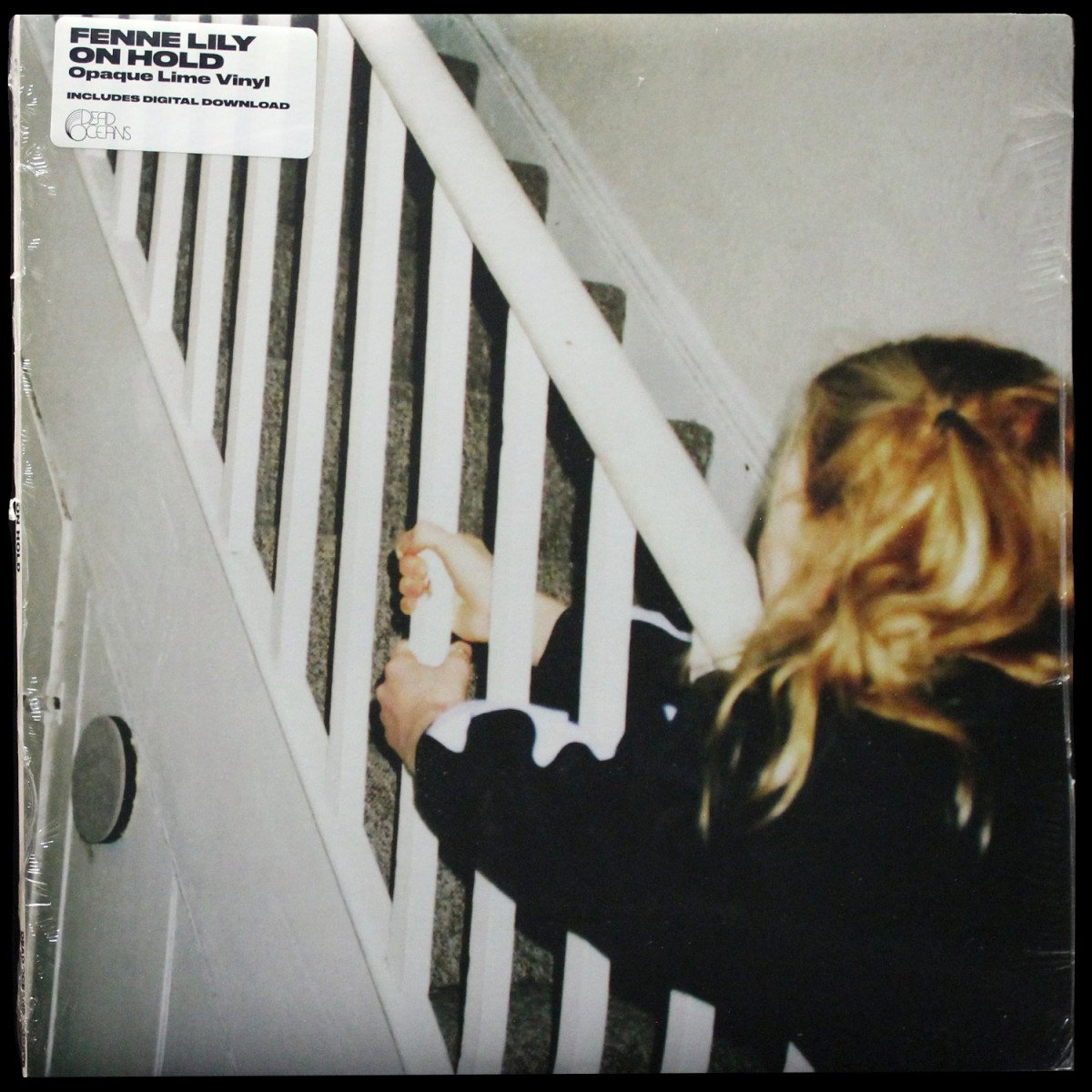 Fenne Lily — On Hold