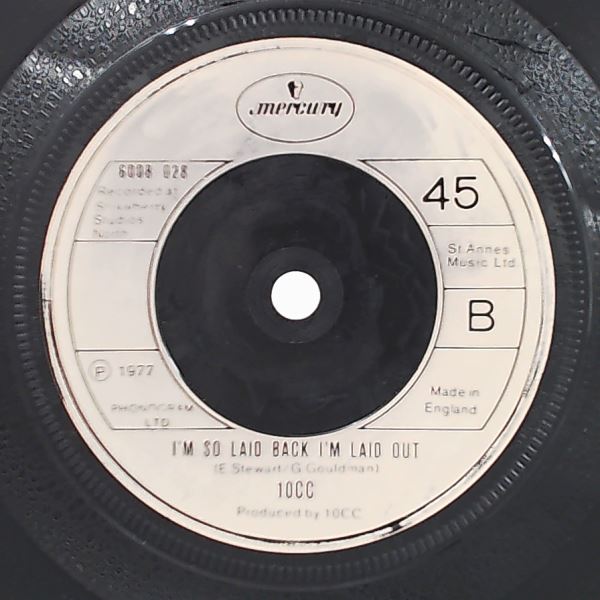 10CC — People In Love / I'm So Laid Back I'm Laid Out
