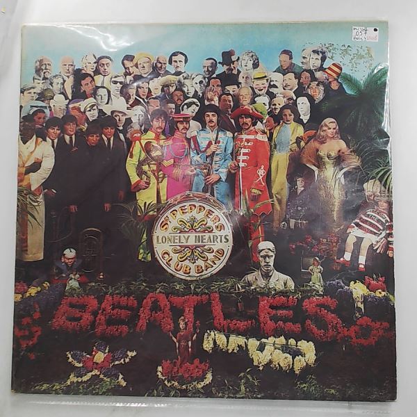 Beatles — Sgt. Peppers Lonely Hearts Club Band