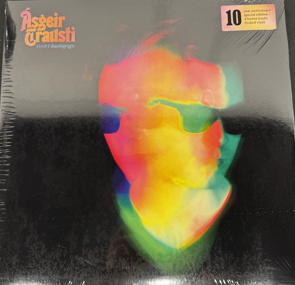 ASGEIR — DYRD I DAUDAPOGN - 10 ARA AFMAELSIUTGAFA