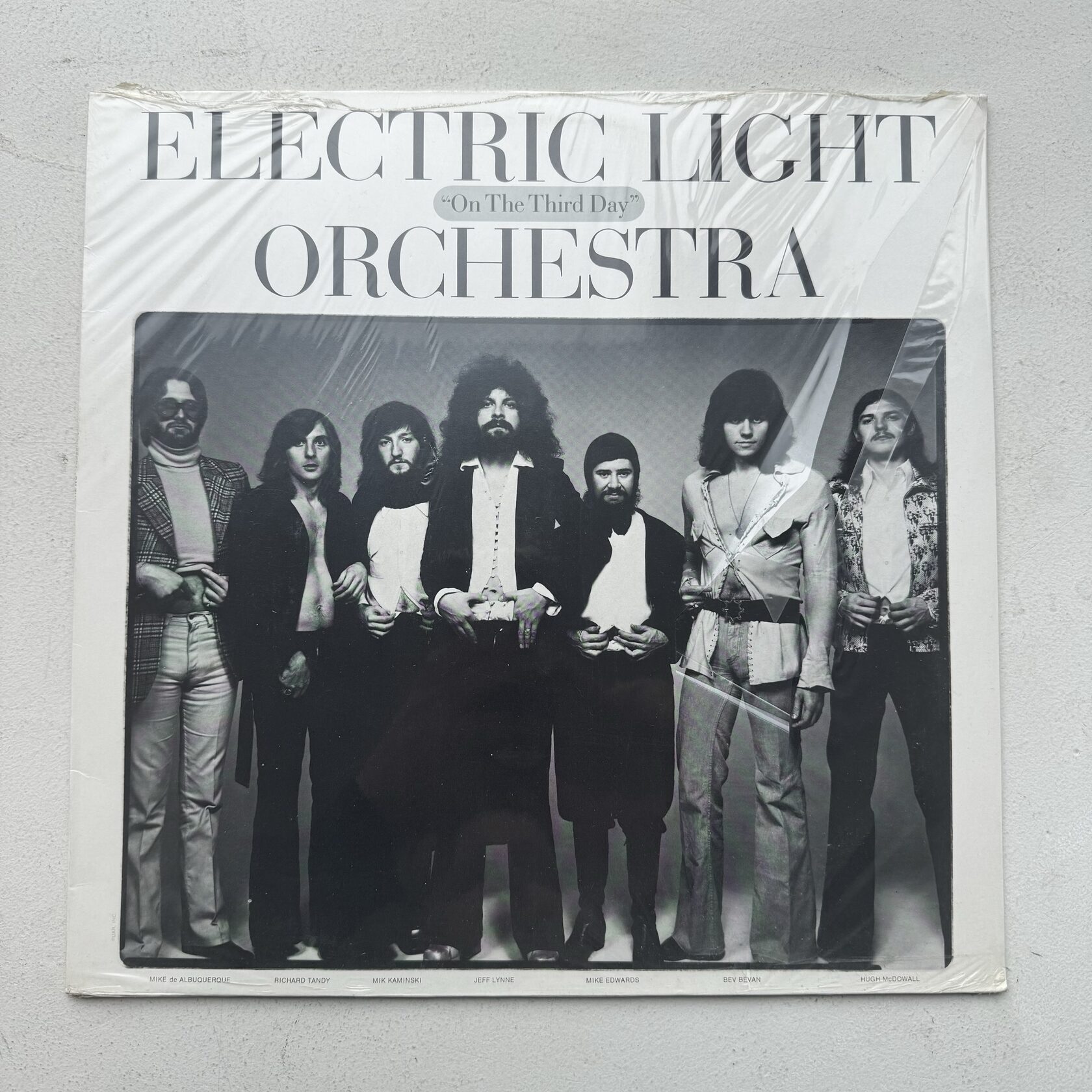 Electric Light Orchestra — On The Third Day (EU, 1977)