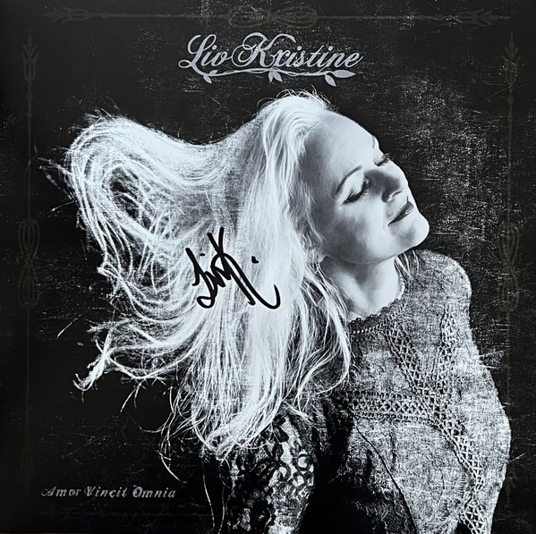 Liv Kristine — Amor Vincit Omnia