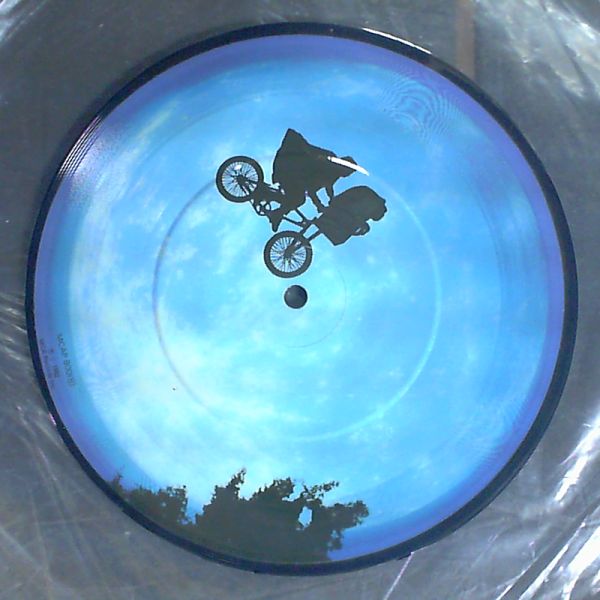 Williams John / Michael Jackson — E.T.- Extra-Terrestrial: Flying/Over the moon