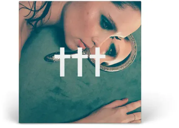 Crosses — Day One / Vivien 2022