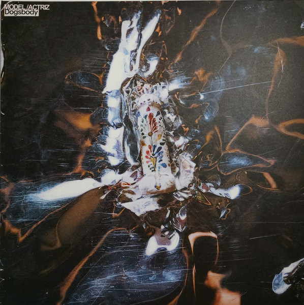 Model/Actriz — Dogsbody