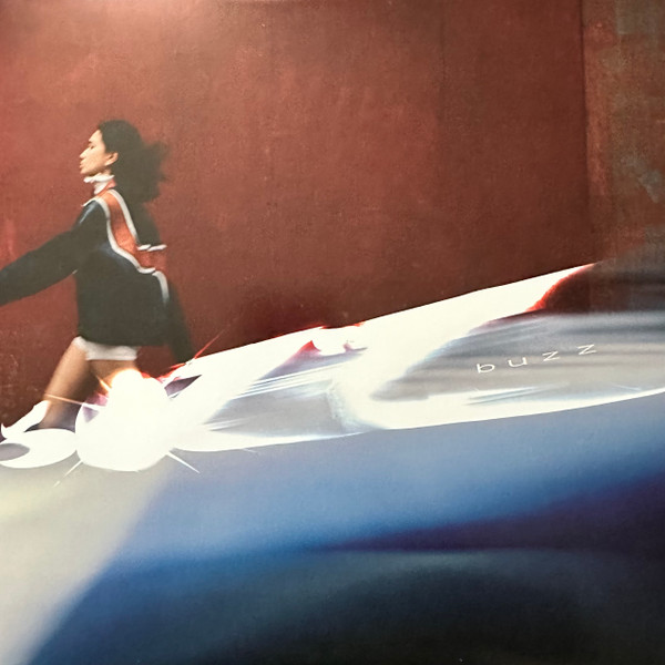 Niki — Buzz